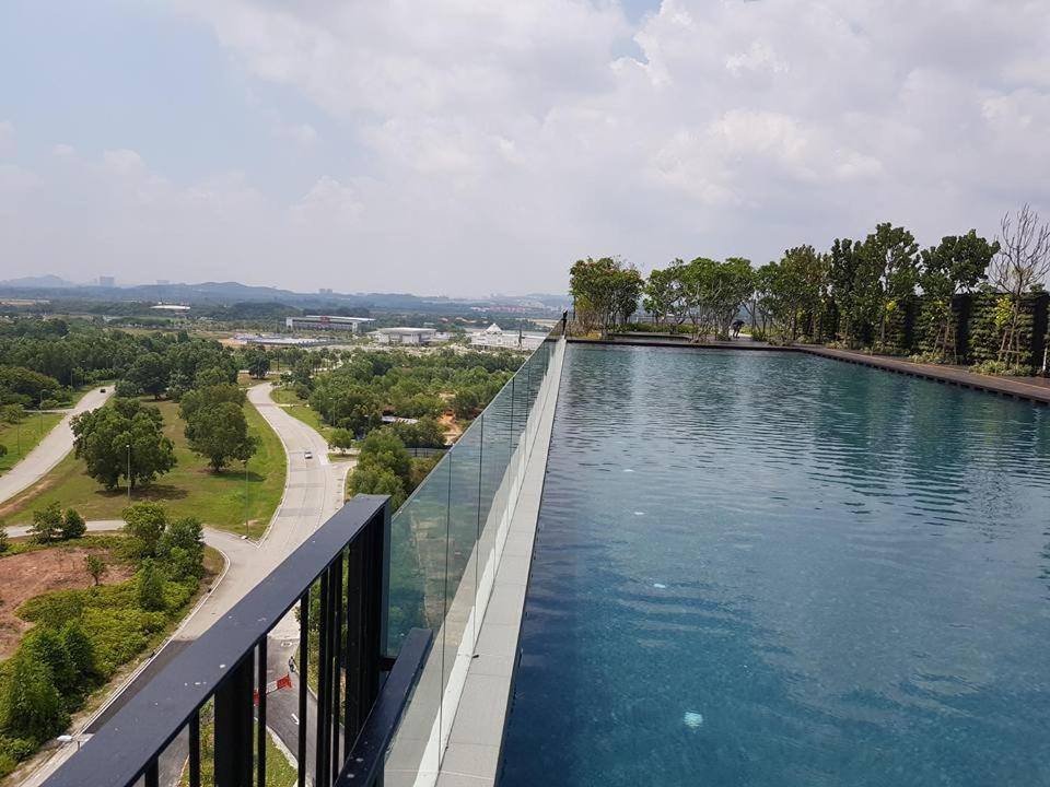 Mycozysoho With Excellent Swimming Pool View Apartment Cyberjaya Exterior photo